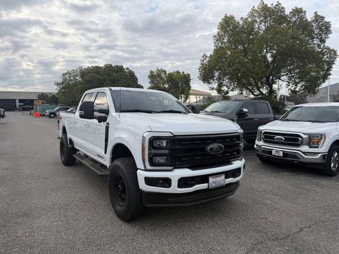 Used 2023 Ford F250 XLT w/ Black Appearance Package AWD/4WD image 2