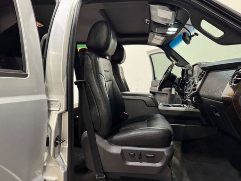 Used 2014 Ford F250 Platinum w/ FX4 Off-Road Package AWD/4WD image 13