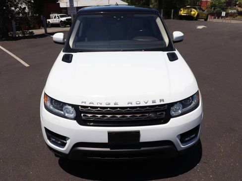 Used 2017 Land Rover Range Rover Sport SE AWD/4WD image 2