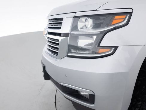 Used 2016 Chevrolet Suburban LTZ image 15