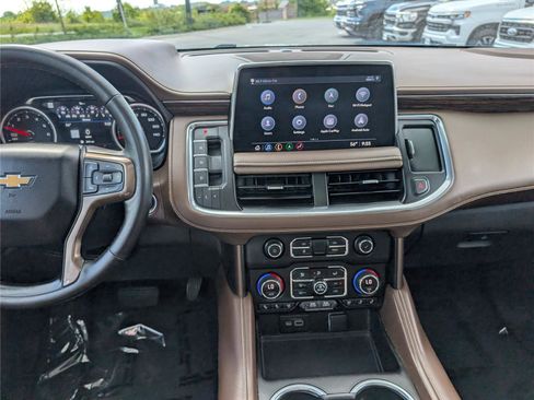 Used 2021 Chevrolet Tahoe High Country AWD/4WD image 21