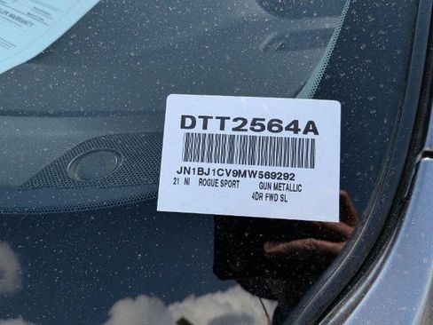 Used 2021 Nissan Rogue Sport SL FWD image 36