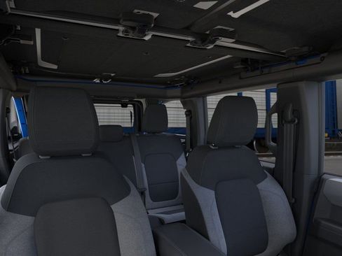 New 2025 Ford Bronco Big Bend w/ Black Appearance Package AWD/4WD image 44