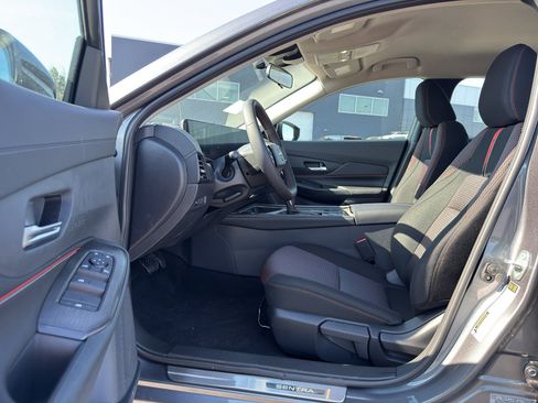 New 2026 Nissan Sentra SR image 11