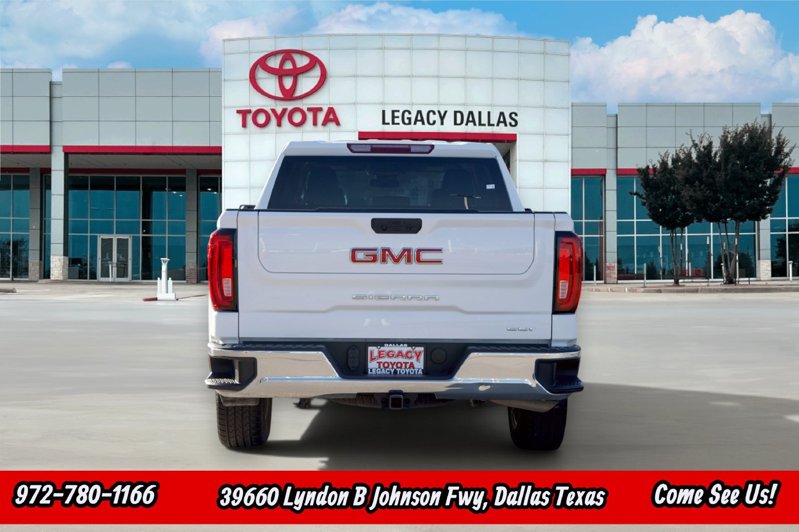 Used 2025 GMC Sierra 1500 SLT AWD/4WD image 8