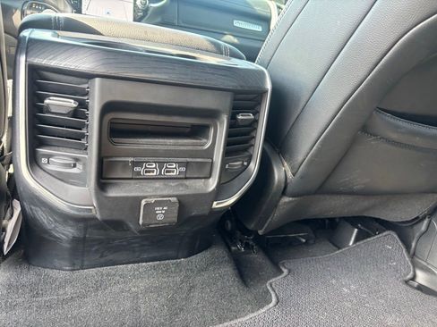 Used 2023 RAM 1500 Laramie AWD/4WD image 8