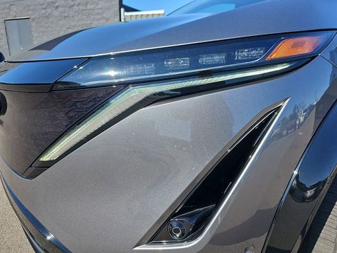 Used 2023 Nissan Ariya FWD image 35