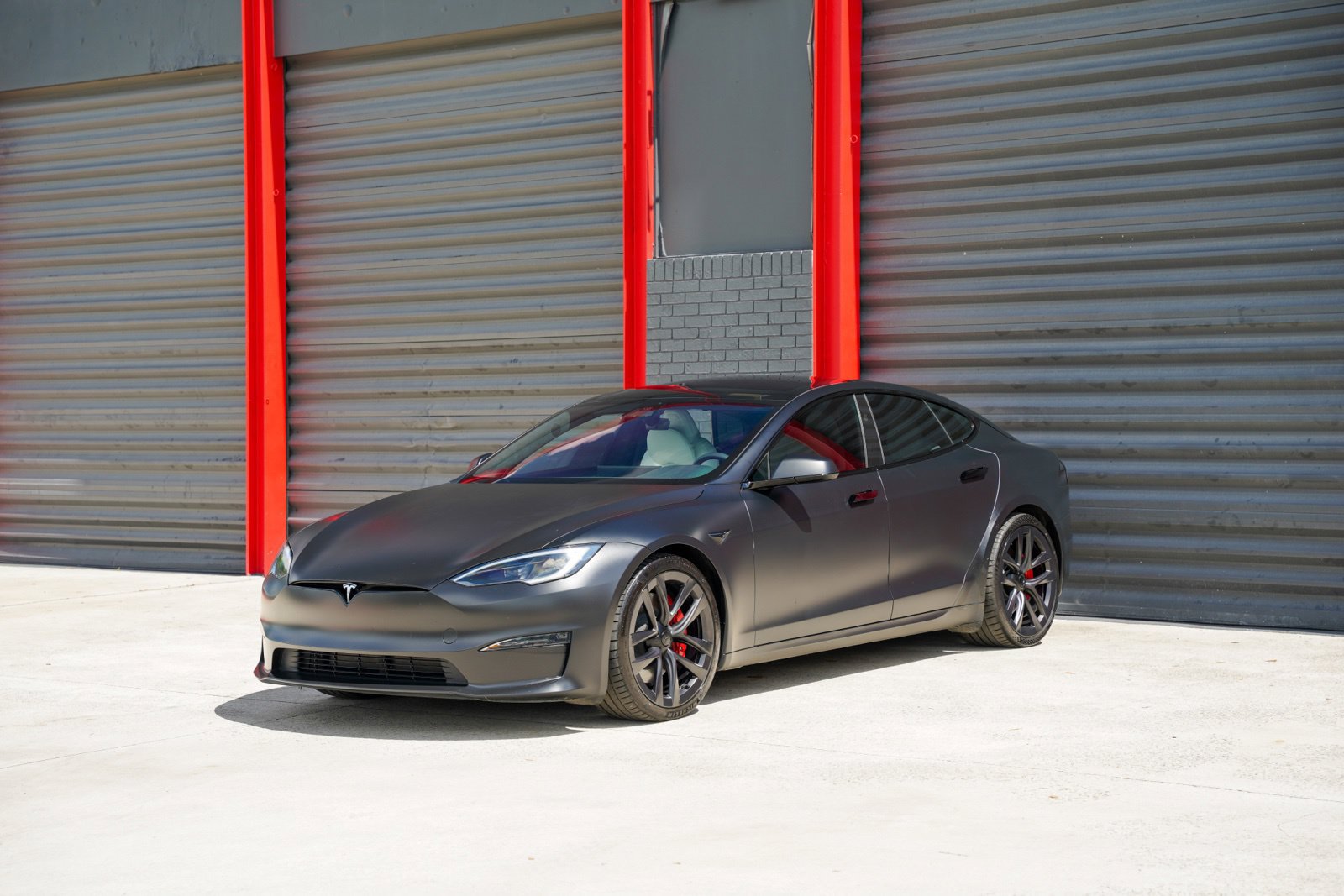 Used 2023 Tesla Model S Plaid AWD/4WD image 1