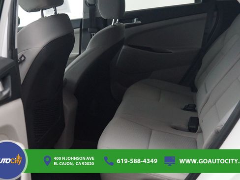 Used 2019 Hyundai Tucson SE FWD image 14