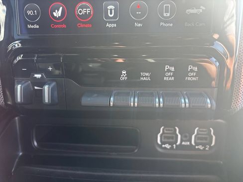 Used 2021 RAM 2500 Limited AWD/4WD image 22