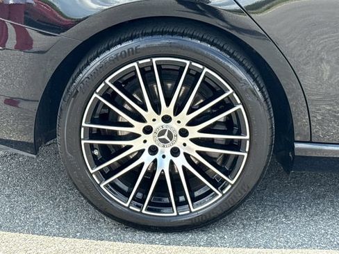 Used 2025 Mercedes-Benz C 300 Sedan image 17