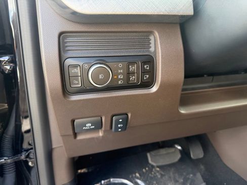 New 2026 Ford F250 King Ranch w/ Chrome Package AWD/4WD image 25