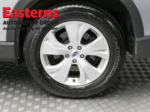 Used 2022 Subaru Ascent 8-Passenger AWD/4WD image 8