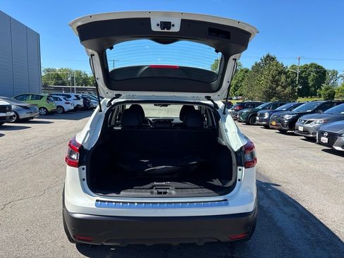 Used 2022 Nissan Rogue Sport SV w/ Technology Package AWD/4WD image 7