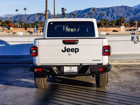 New 2026 Jeep Gladiator Sport AWD/4WD image 8