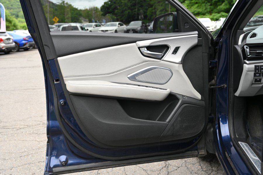 Used 2019 Acura RDX w/ Technology Package AWD/4WD image 23