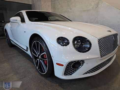 Used 2020 Bentley Continental GT V8 image 41