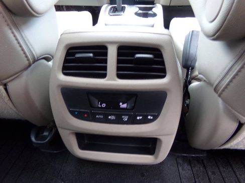 Used 2018 Honda Pilot EX-L image 8
