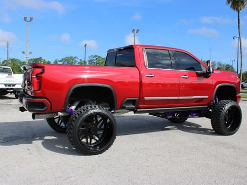 Used 2024 Chevrolet Silverado 2500 High Country w/ Technology Package AWD/4WD image 12