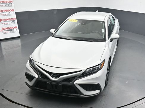Used 2023 Toyota Camry SE image 27