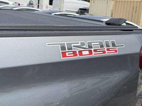 Used 2021 Chevrolet Silverado 1500 LT Trail Boss w/ Safety Package AWD/4WD image 10