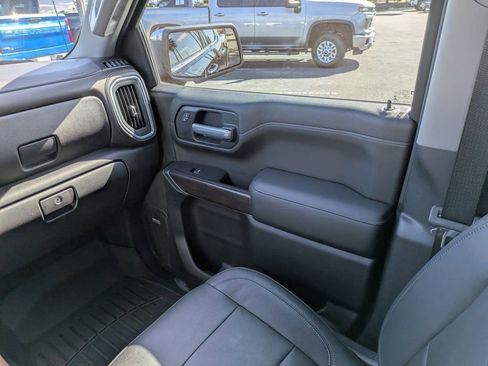 Used 2020 GMC Sierra 1500 SLT image 17