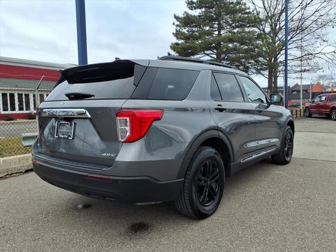 Certified 2023 Ford Explorer XLT image 6