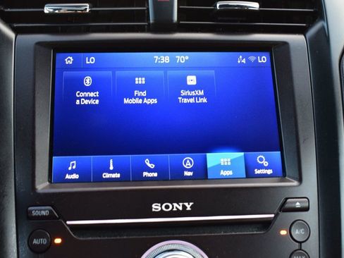 Used 2020 Ford Fusion Titanium image 33