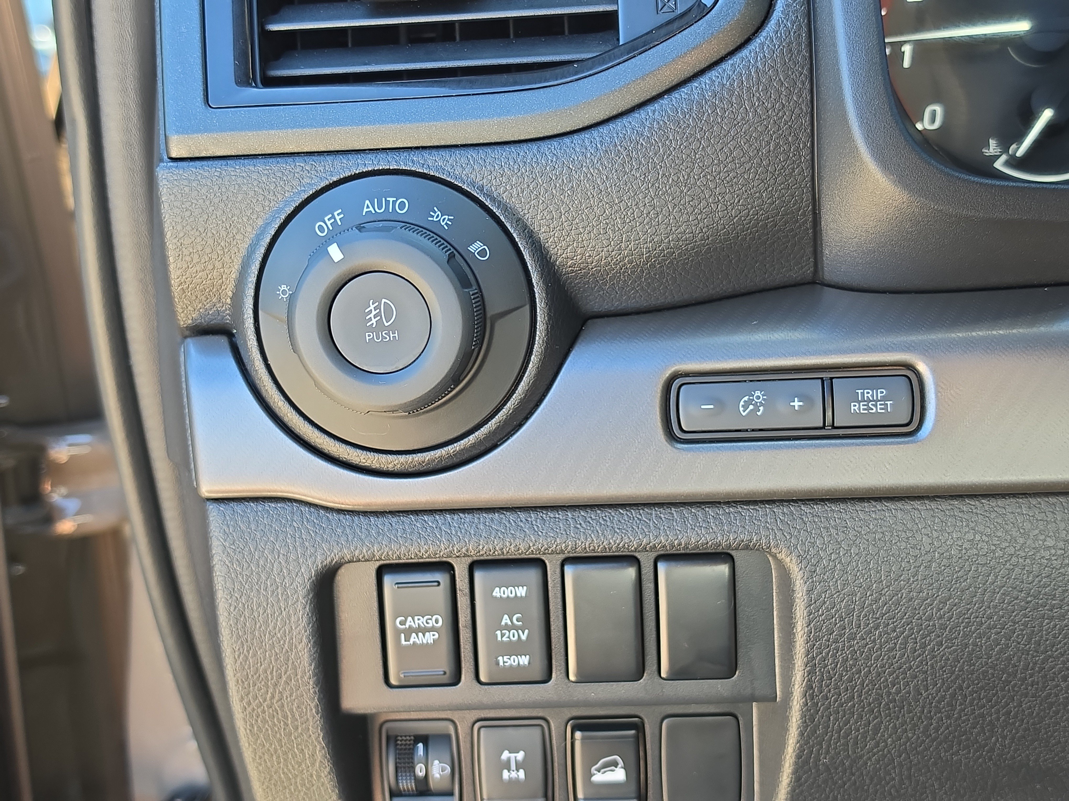 Used 2023 Nissan Titan PRO-4X w/ Pro-4x Utility Package AWD/4WD image 28
