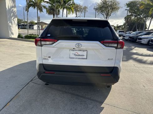 Used 2024 Toyota RAV4 XLE w/ Convenience Package image 3