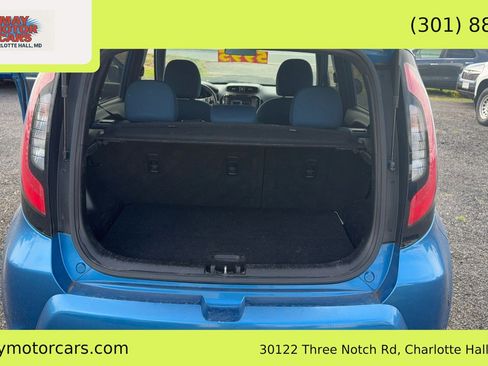 Used 2015 Kia Soul + w/ Audio Package FWD image 16