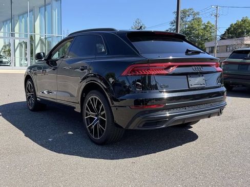 Used 2023 Audi Q8 Premium Plus w/ Premium Plus Package AWD/4WD image 4