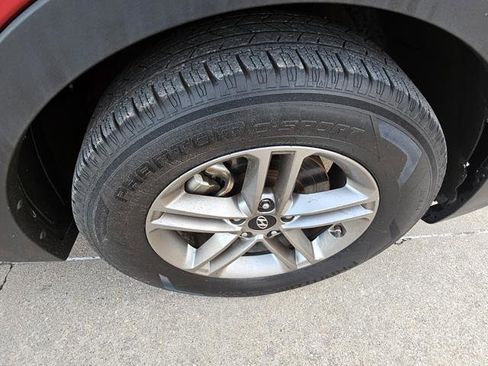 Used 2017 Hyundai Santa Fe Sport image 27