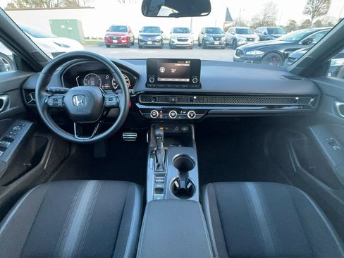 Used 2023 Honda Civic Sport image 14