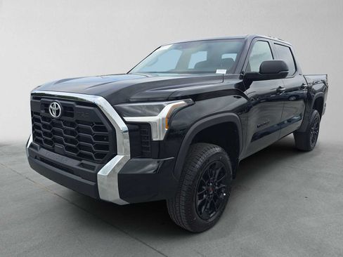 Used 2026 Toyota Tundra SR5 w/ TRD Off-Road Premium Package AWD/4WD image 3