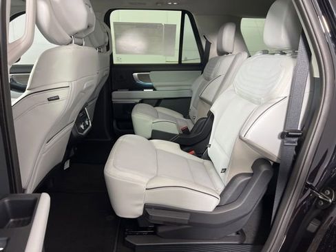 New 2026 Ford Expedition Max Platinum AWD/4WD image 10