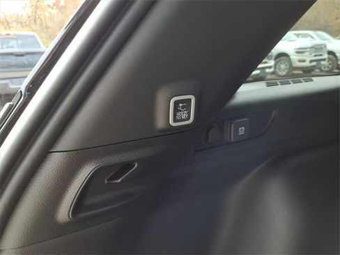 New 2025 Jeep Grand Cherokee Laredo X w/ Luxury Tech Group I image 6