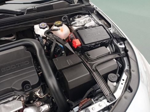 Used 2024 Chevrolet Malibu LT image 32