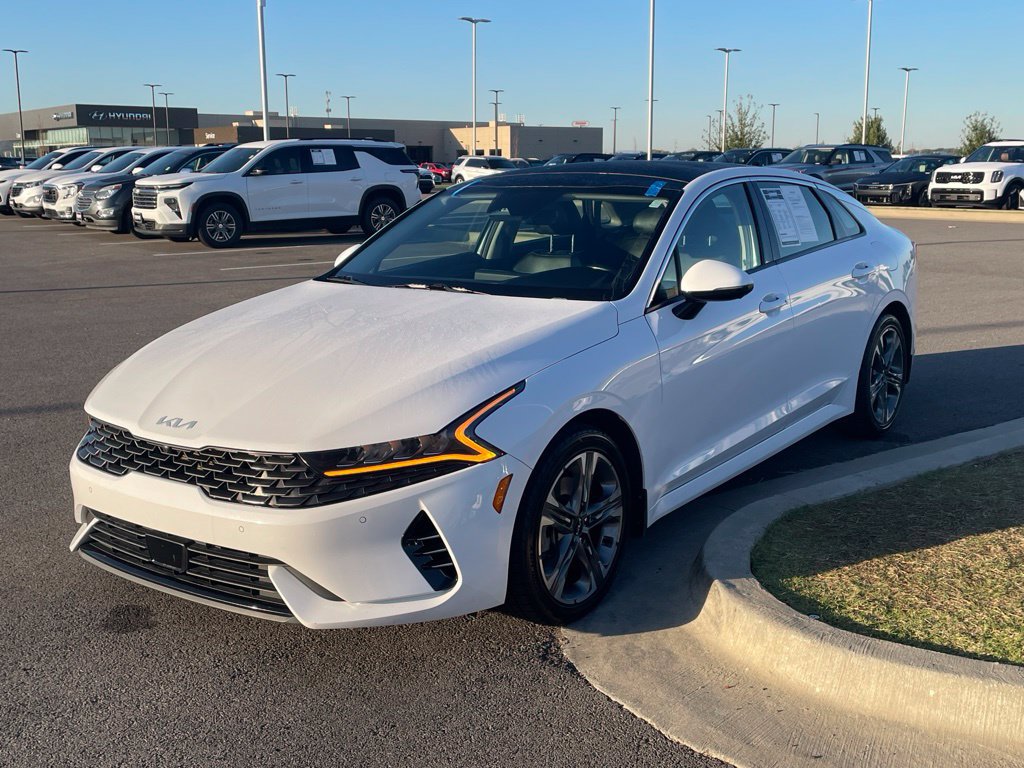 Used 2024 Kia K5 EX w/ EX Premium Package FWD image 4