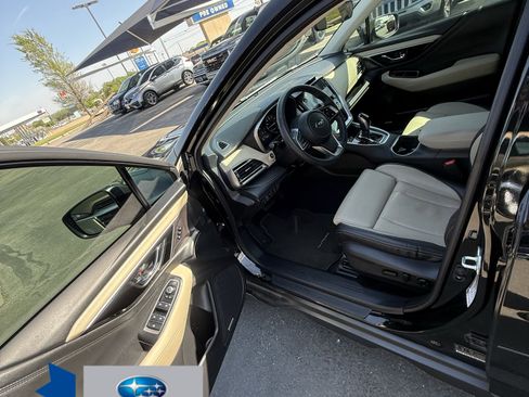 Used 2025 Subaru Outback Limited AWD/4WD image 17