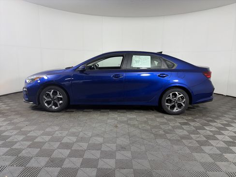Used 2021 Kia Forte LXS image 11