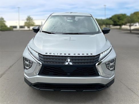 New 2025 Mitsubishi Eclipse Cross LE image 2