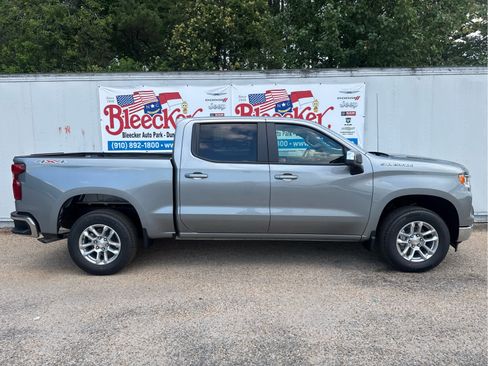 New 2026 Chevrolet Silverado 1500 LT w/ Leather Package AWD/4WD image 2