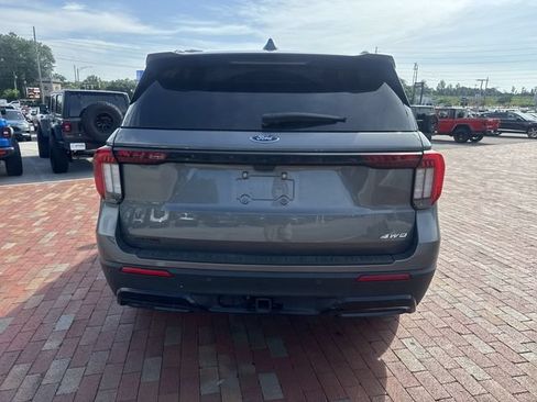 Used 2025 Ford Explorer ST-Line w/ Premium Package AWD/4WD image 13