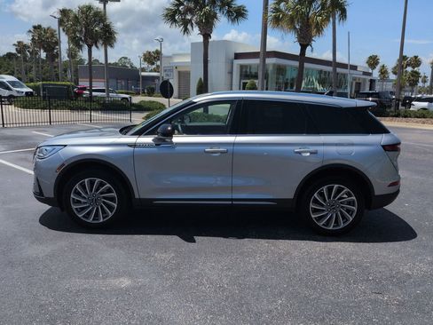 Used 2024 Lincoln Corsair Reserve FWD image 7