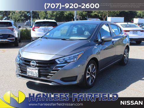Used 2025 Nissan Versa SV FWD image 3
