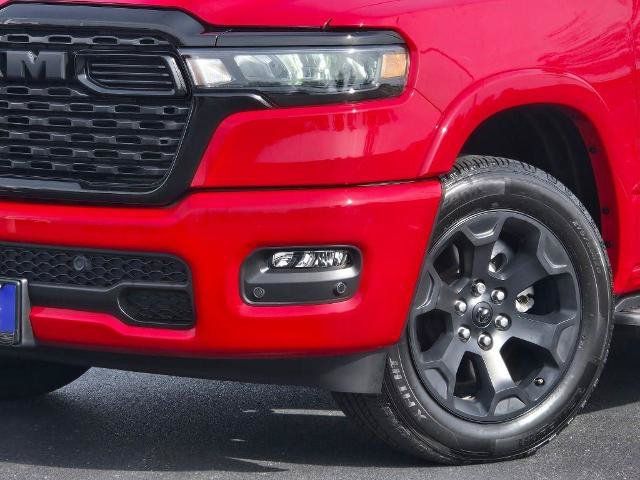 Used 2025 RAM 1500 Big Horn AWD/4WD image 2