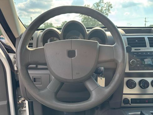 Used 2009 Dodge Nitro SE AWD/4WD image 18