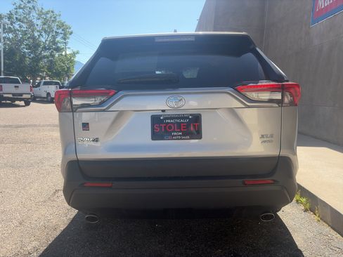 Used 2024 Toyota RAV4 XLE AWD/4WD image 10