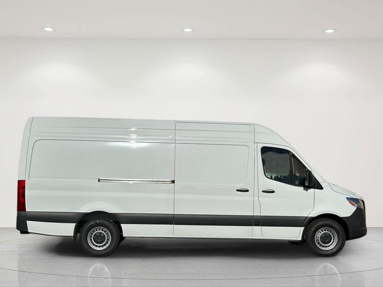 New 2027 Mercedes-Benz Sprinter 2500 image 7
